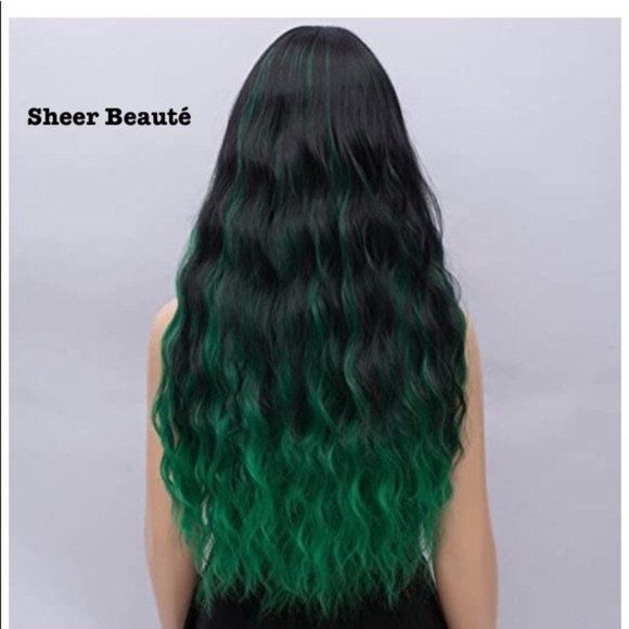 Gren and Black Wig With Bangs - Picture 6 of 6